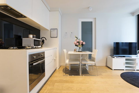 Ali & Hill Accommodation@lighthouse - Sunshine Coast Guide 4