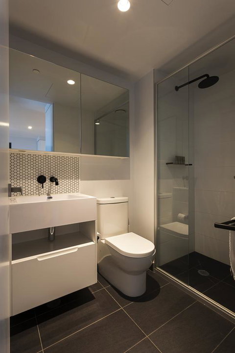 Ali & Hill Accommodation@lighthouse - Sunshine Coast Guide 1
