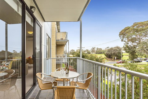 Quest Frankston - Sunshine Coast Guide 1