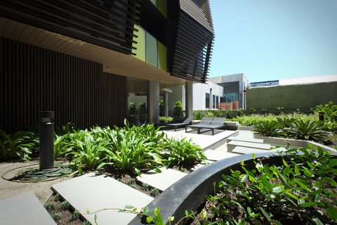 Turnkey Accommodation-North Melbourne - Sunshine Coast Guide 5