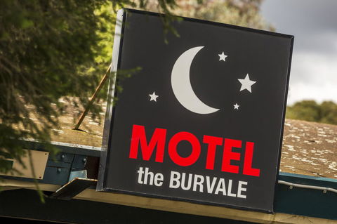 Burvale Hotel - Sunshine Coast Guide 13