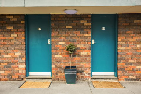 Burvale Hotel - Sunshine Coast Guide 14