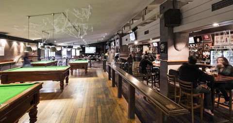 Burvale Hotel - Sunshine Coast Guide 22
