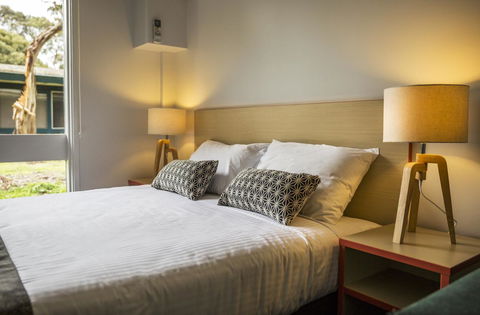Burvale Hotel - Sunshine Coast Guide 31
