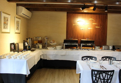 Eltham Gateway Hotel & Conference Centre - Sunshine Coast Guide 13