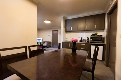 Eltham Gateway Hotel & Conference Centre - Sunshine Coast Guide 33