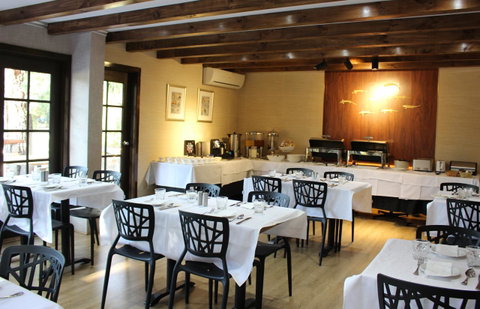 Eltham Gateway Hotel & Conference Centre - Sunshine Coast Guide 22