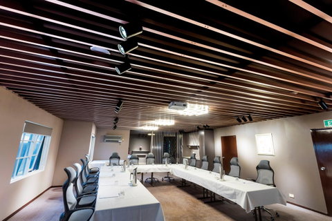 Eltham Gateway Hotel & Conference Centre - Sunshine Coast Guide 11