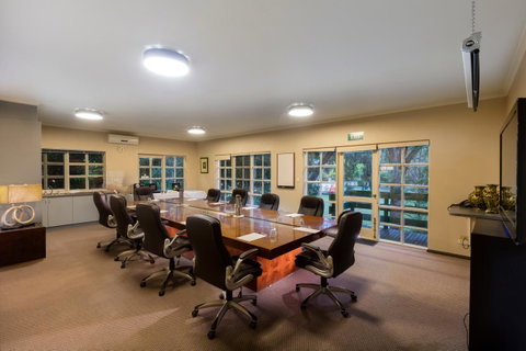 Eltham Gateway Hotel & Conference Centre - Sunshine Coast Guide 12