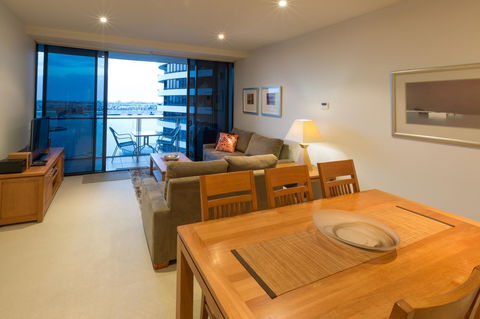 Accent Accommodation@Docklands - Sunshine Coast Guide 10