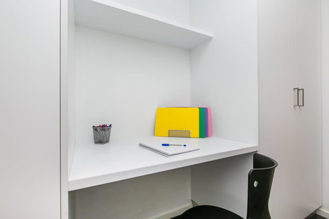 Complete Host The River Apartments - Sunshine Coast Guide 6