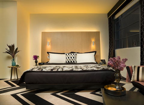 Adelphi Hotel - Sunshine Coast Guide 10