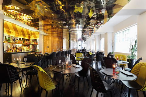 Adelphi Hotel - Sunshine Coast Guide 15