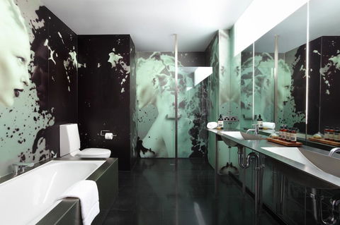 Adelphi Hotel - Sunshine Coast Guide 27