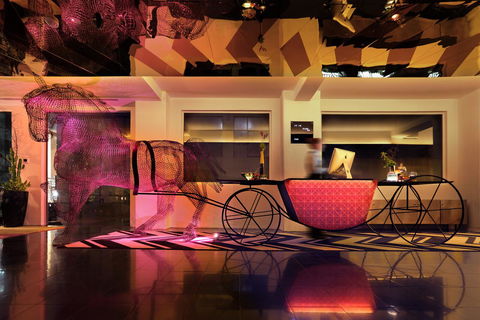Adelphi Hotel - Sunshine Coast Guide 8