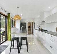 Fairhills - NEW LISTING beautifully styled - Sunshine Coast Guide
