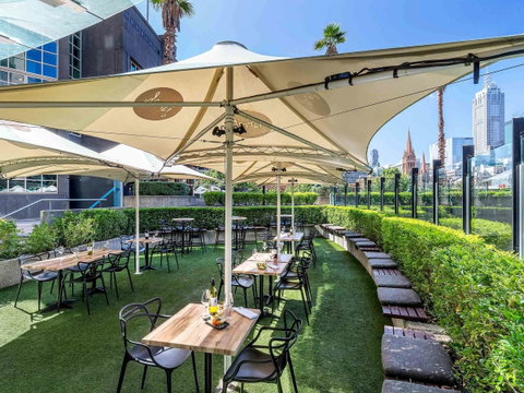 Quay West Suites Melbourne - Sunshine Coast Guide 25