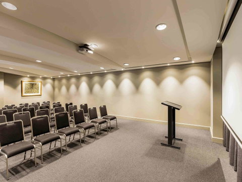 Quay West Suites Melbourne - Sunshine Coast Guide 32