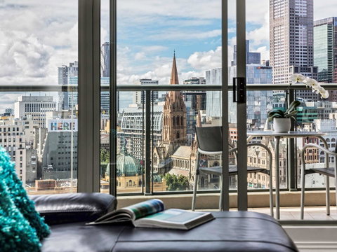 Quay West Suites Melbourne - Sunshine Coast Guide 40