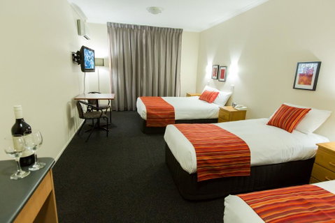 Barkly Motorlodge - Sunshine Coast Guide 23
