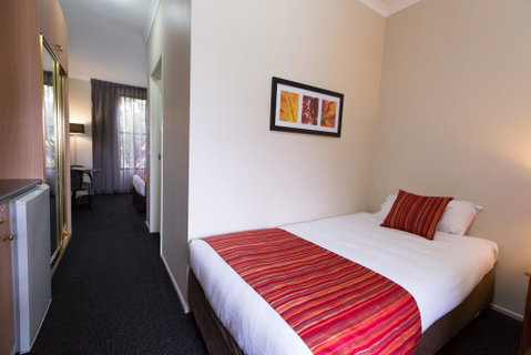 Barkly Motorlodge - Sunshine Coast Guide 17