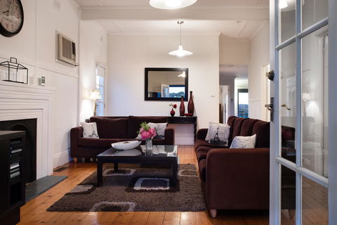 Churchills - Sunshine Coast Guide 7