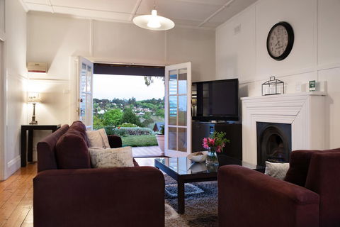 Churchills - Sunshine Coast Guide 8