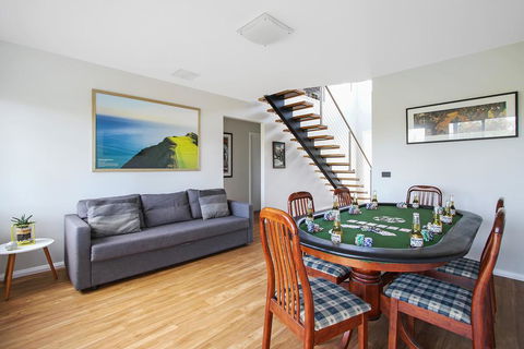 The Clubhouse On Black Bull - Sunshine Coast Guide 3