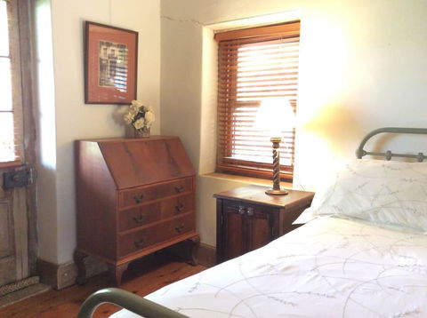 The Coach House On River And Park - Sunshine Coast Guide 3