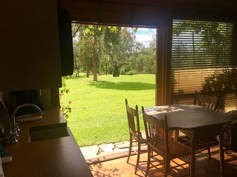The Coach House On River And Park - Sunshine Coast Guide 1
