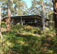 The Coombe on Wilson Inlet - Sunshine Coast Guide