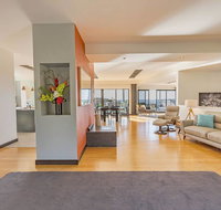 The Cove Bay of Fires - Sunshine Coast Guide