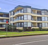 The Crest 8 33 Pacific Drive - Sunshine Coast Guide