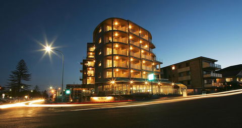 The Dorsal Boutique Hotel - Sunshine Coast Guide 0