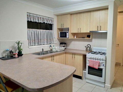 The Fawzi Holiday Home Perth - Sunshine Coast Guide 3
