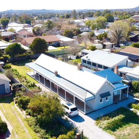THE GABLES MUDGEE - Sunshine Coast Guide 0