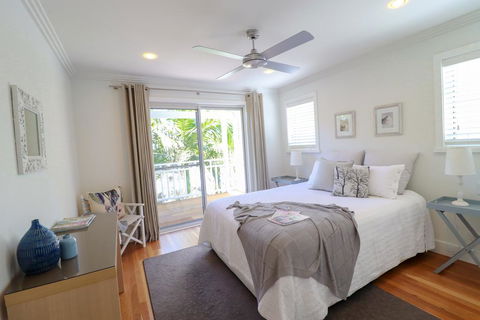 The Guest House At Raffertys Resort - Sunshine Coast Guide 3