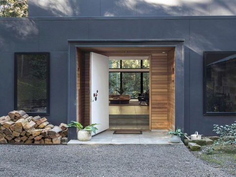 The Gullies Retreat - Escape, Relax And Unwind - Sunshine Coast Guide 2