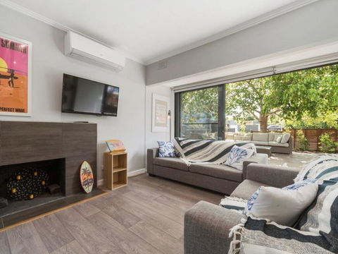 The Heart Of Cosmopolitan Mornington - Sunshine Coast Guide 3
