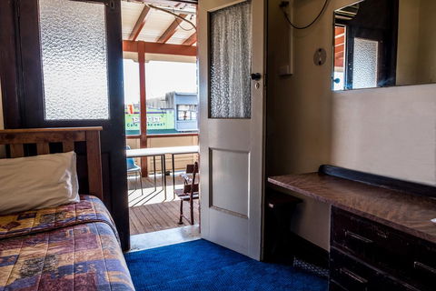The Imperial Hotel - Sunshine Coast Guide 1