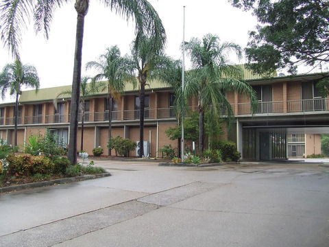 The John Hunter Motel - Sunshine Coast Guide 1