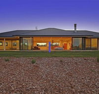 The Junction - contemporary meets river country - Sunshine Coast Guide