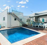 The Lookout - Ultra Modern and Luxurious - Sunshine Coast Guide