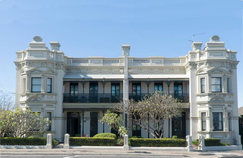The Lurline Randwick - Sunshine Coast Guide 2