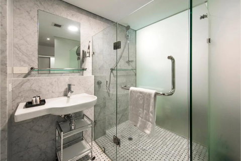 The Nest - Stylish Modern Room With Rooftop Terrace - Sunshine Coast Guide 3