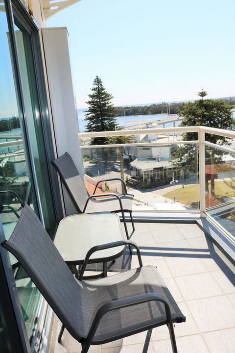 The Oaks Waterfront Resort, Unit 502 - Sunshine Coast Guide 3