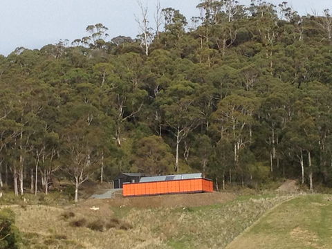 The Orange House - Sunshine Coast Guide 1