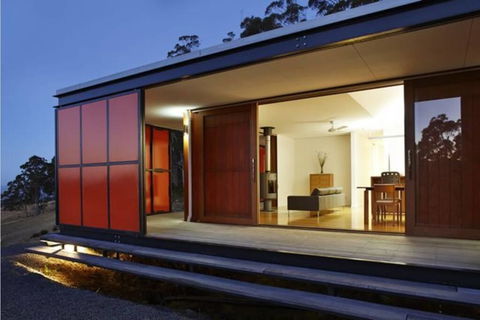 The Orange House - Sunshine Coast Guide 0