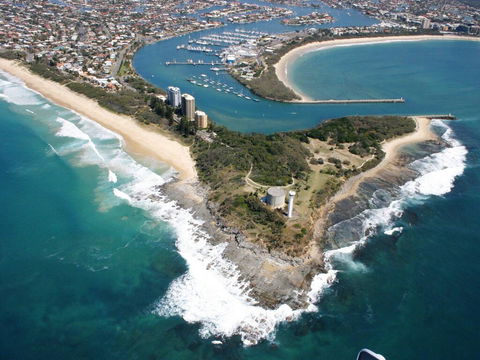 The Penthouse @ Point Cartwright - INSTANT HOTEL WINNER 2019 - Sunshine Coast Guide 2
