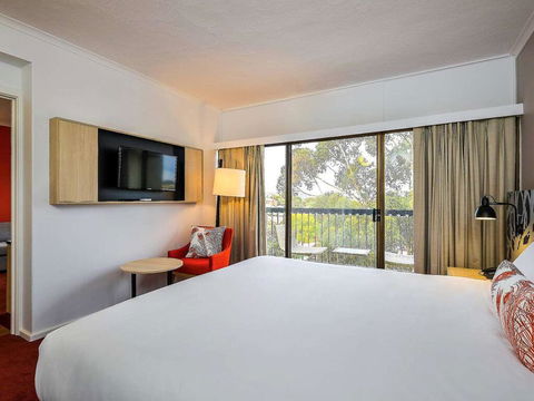 The Plaza Hotel Kalgoorlie - Sunshine Coast Guide 2